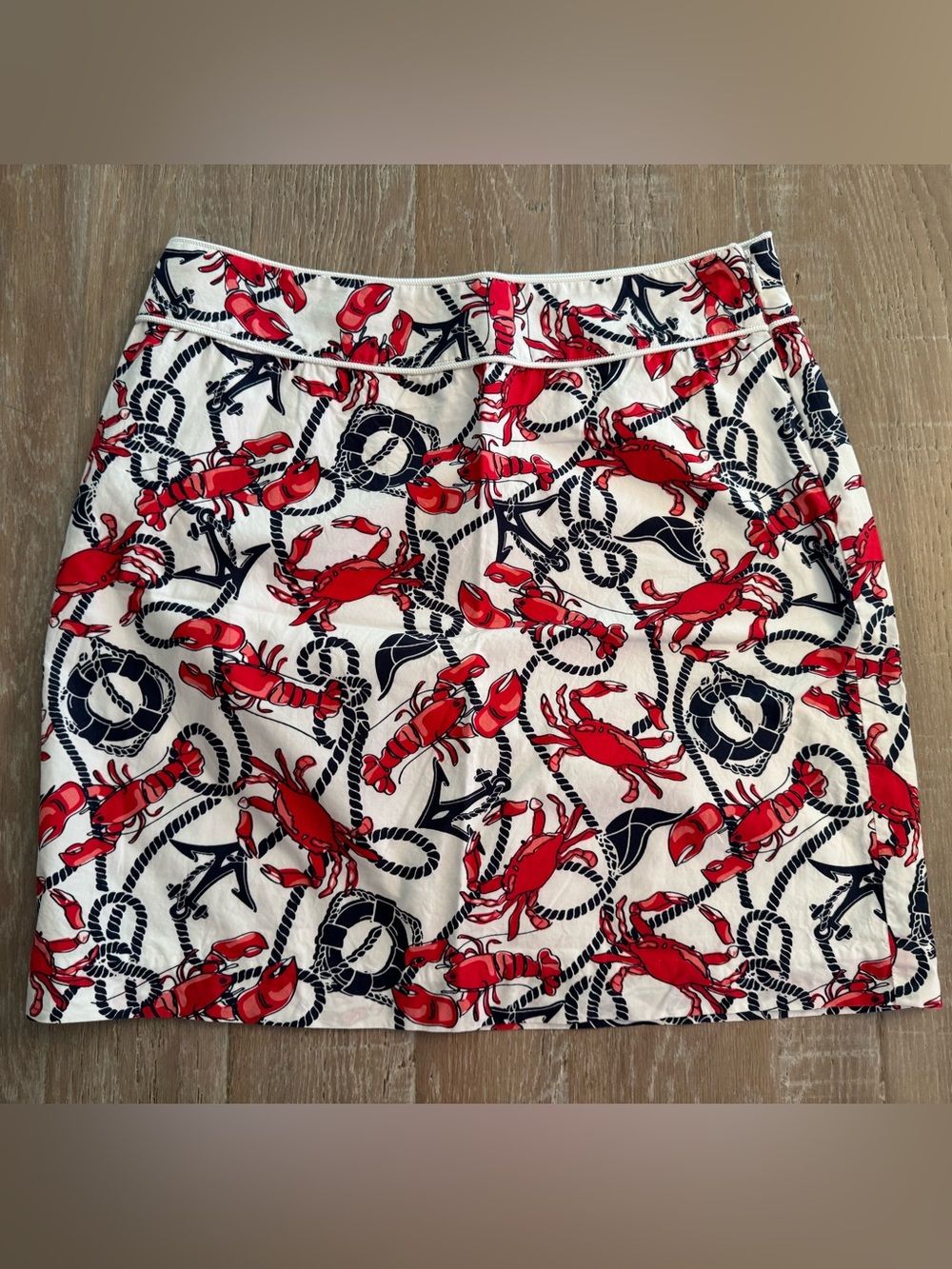 Size 6 vineyard vines skirt